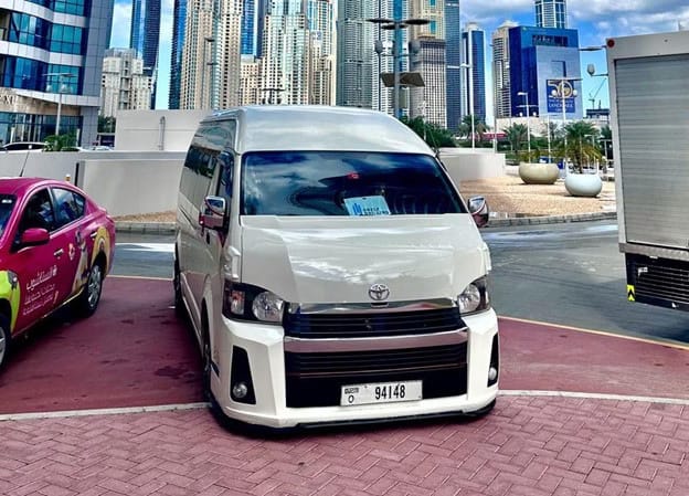 Safety Tips for Using Car Lift Services in Dubai